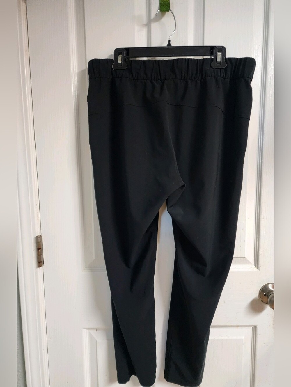 Lululemon - Picture 4 of 7